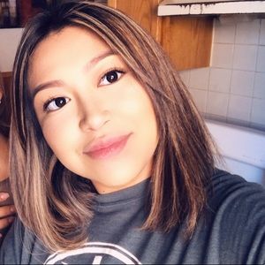 Meet your Posher, Roxana